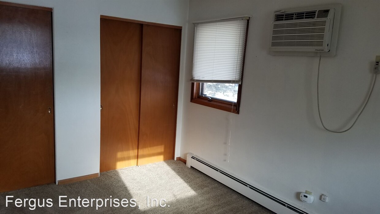Building Photo - 416 14th St N