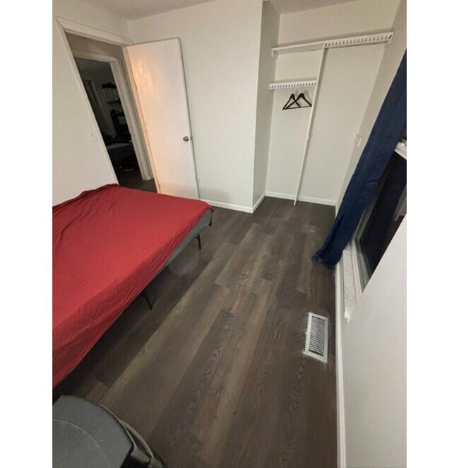 Foto del edificio - 3553 Triton Ct