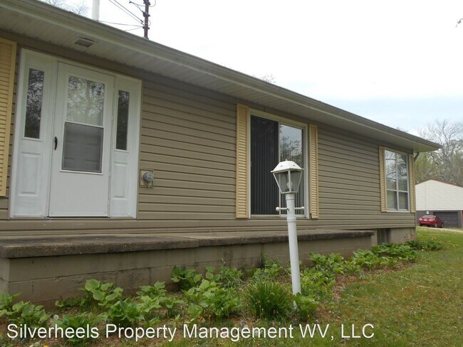 Foto del edificio - 3 br, 1 bath House - 3916 Williamstown Pike
