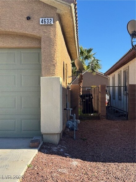 Building Photo - 4632 Cantina Rey St