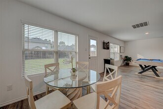 Building Photo - 1234 Blue Hazel Ct