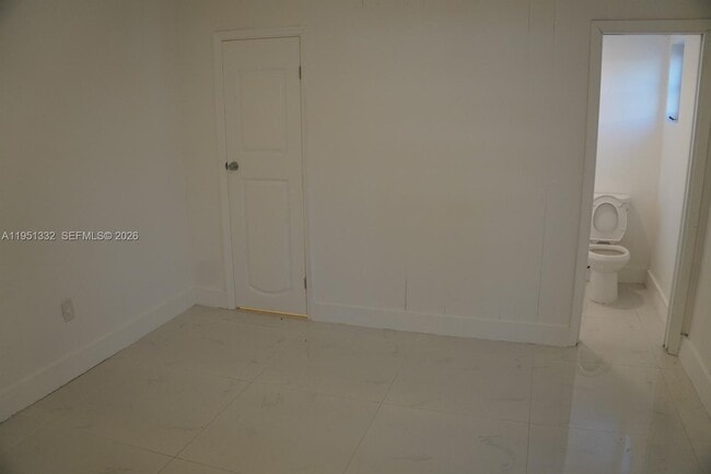 Building Photo - 61 SW 58th Ct