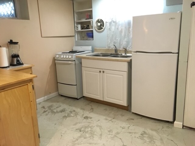 Foto del edificio - 1226 Circle Dr