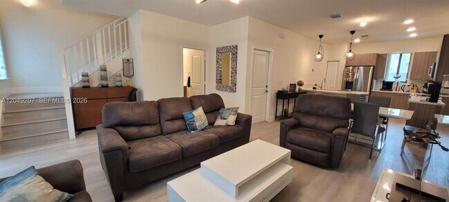 Foto del edificio - 4682 NW 83rd Ave