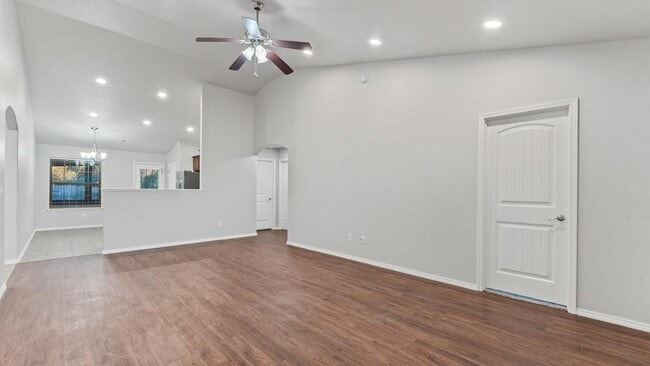 Building Photo - 5305 SW Cherry Creek Rd