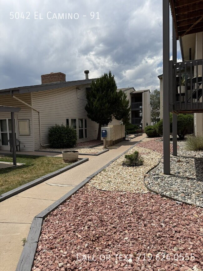 Building Photo - 5042 El Camino Dr