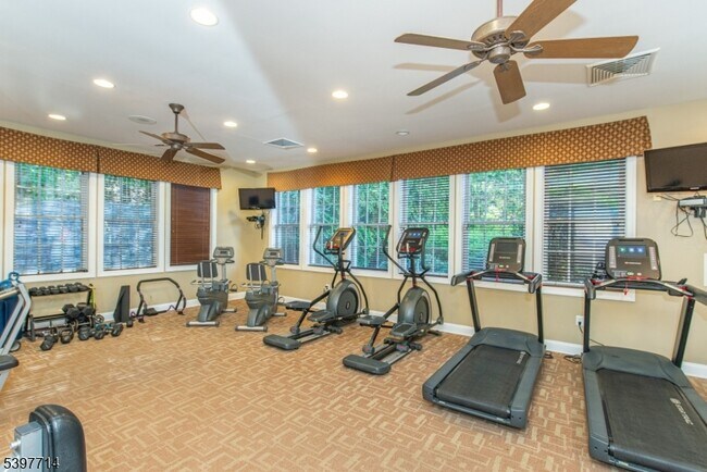 Foto del edificio - 3103 Peer Pl