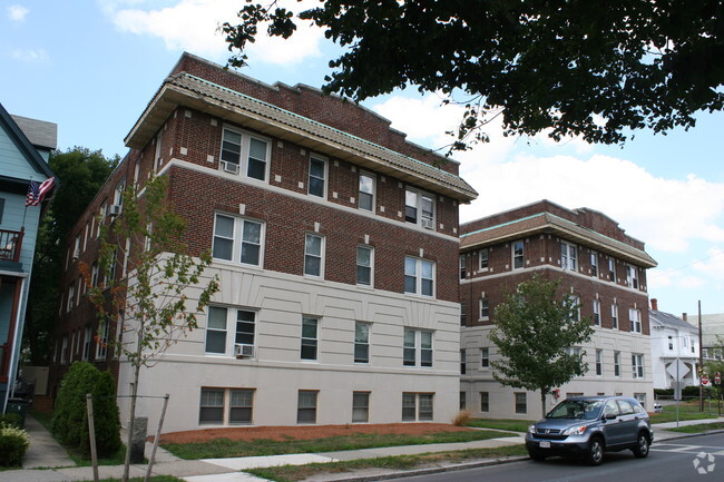 Building Photo - 119 West Wyoming