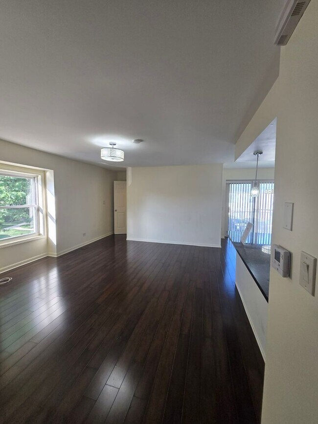 Foto del edificio - 2120 N Ginger Creek Cir