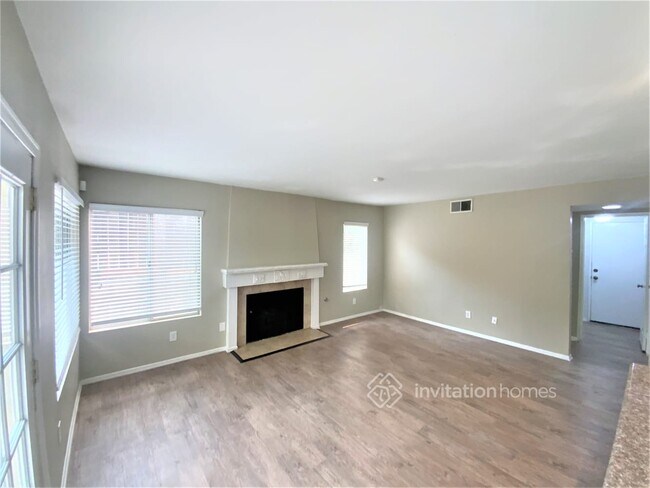 Building Photo - 10975 Sunwood Pl
