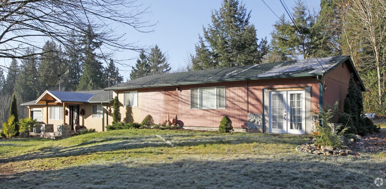 Primary Photo - 2-4 110th Ave. Ct E