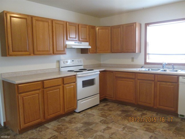 Building Photo - 1115 Campbell Dr