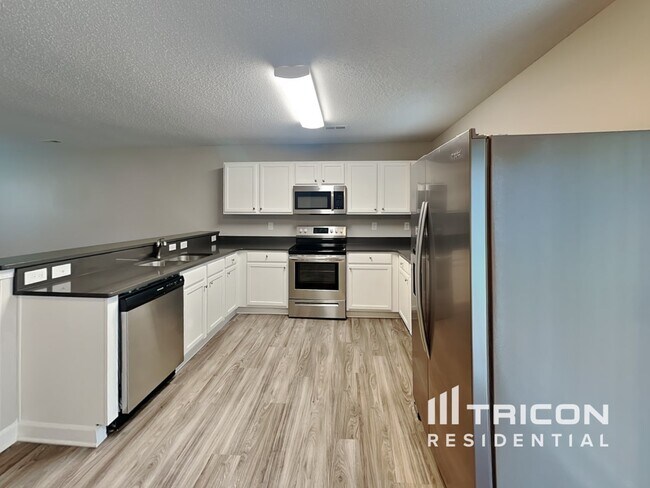 Building Photo - 2168 Mallard Pointe Drive Kannapolis NC