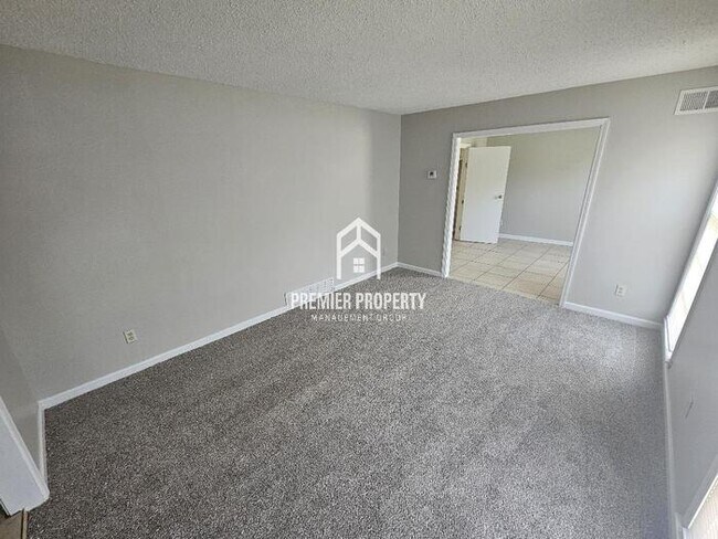 Foto del edificio - 5430 Finchwood Ave