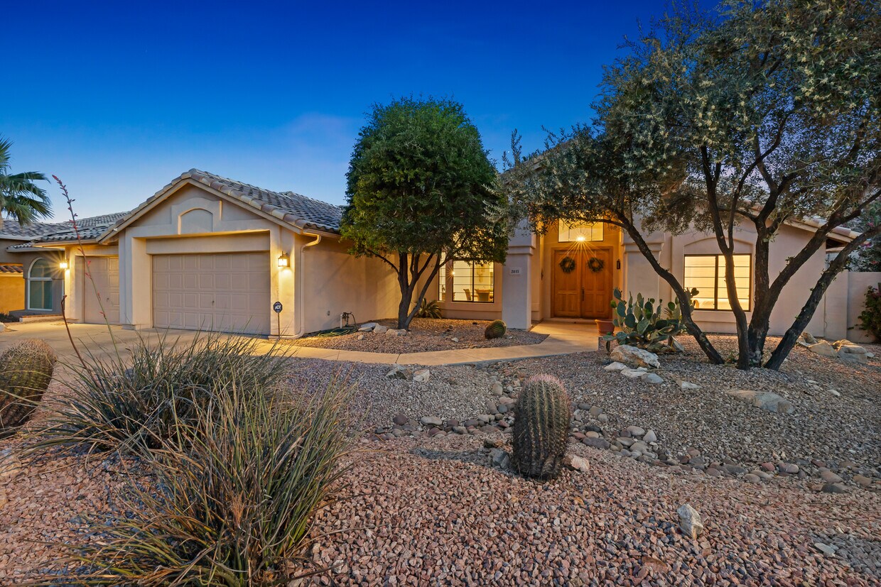 2033 E Rd, Phoenix, AZ 85048 House for Rent in Phoenix, AZ