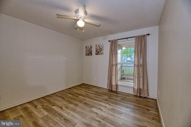 Foto del edificio - 1539 Lincoln Way