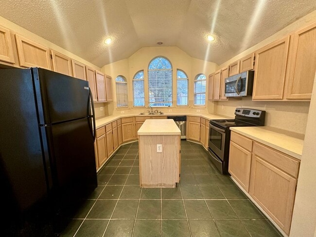 Building Photo - Park Glen Keller ISD Move-In April 2027