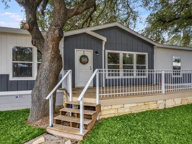 Building Photo - 604 Co Rd 136A