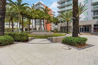 Building Photo - 7875 NW 107th Ave