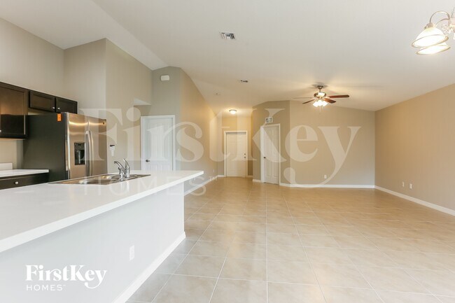 Foto del edificio - 1337 SW Goodman Ave