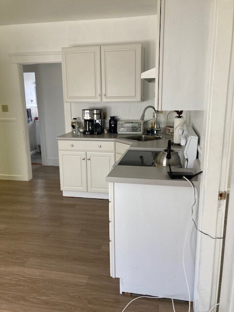 Kitchen - 258 Boston Tpke