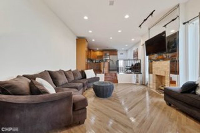 Foto del edificio - 440 E Bowen Ave