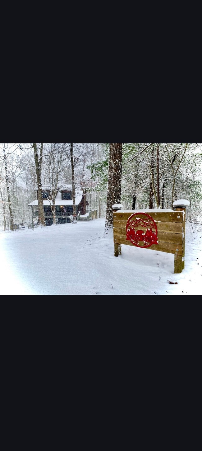 Building Photo - 227 Seminole Rd