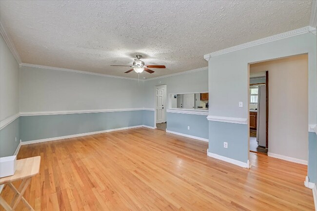 Foto del edificio - 103 Adams Ln