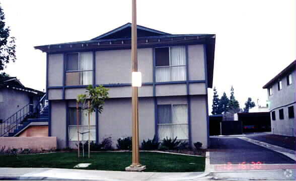 Building Photo - 10350 Pradera Ave