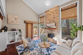 Building Photo - 8303 Summerwood Dr