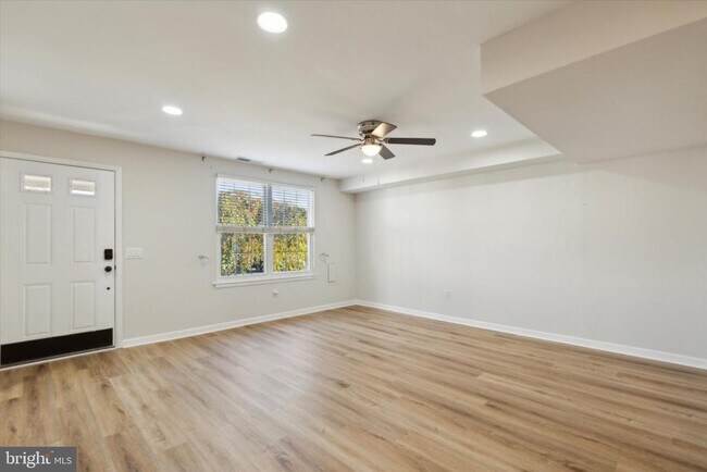 Foto del edificio - 2523 Devonshire Ct