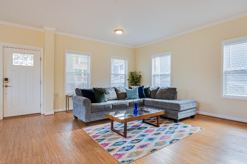 Primary Photo - 639 Magnolia St NW
