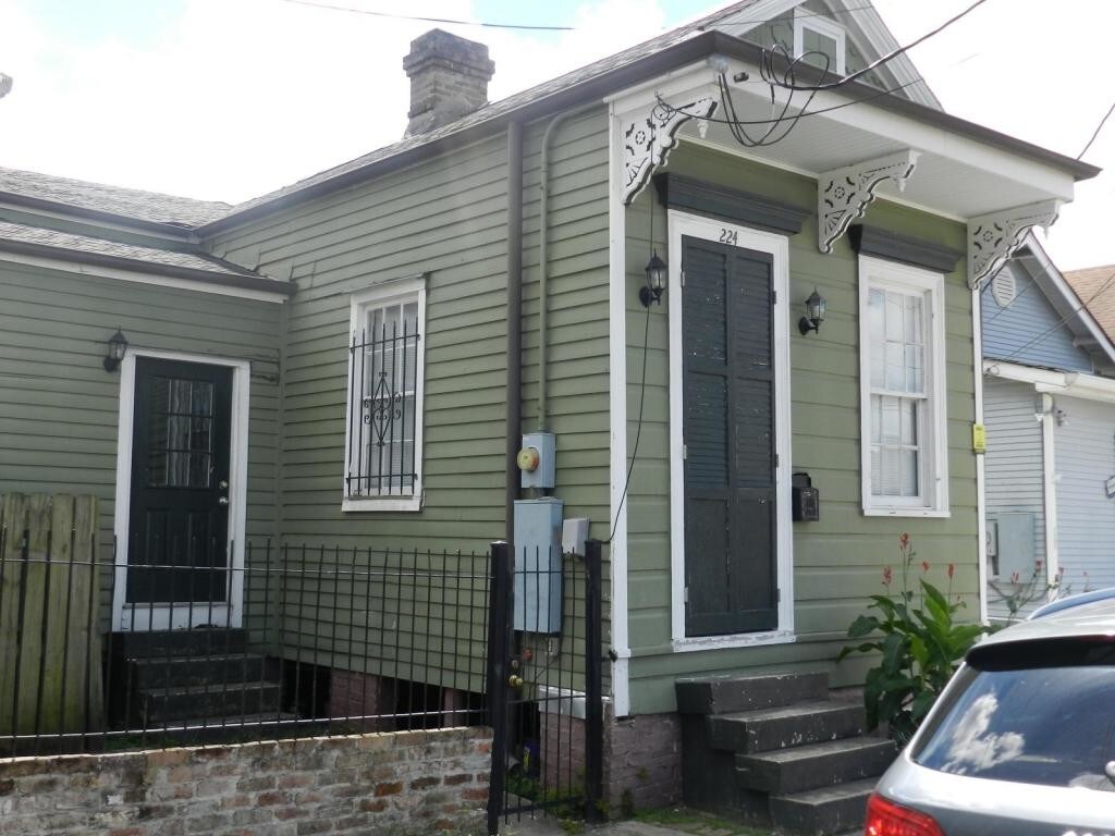 Primary Photo - 224 N Pierce Ave