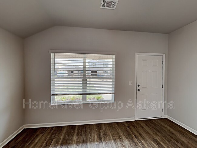 Building Photo - 12701 Waterbury Dr