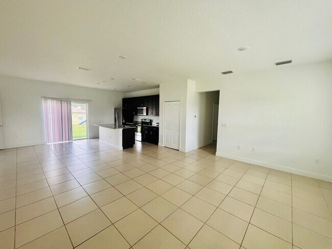 Foto del edificio - Great Home in Desirable SW Neighborhood **...