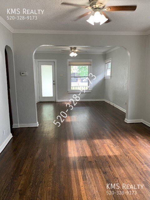 Building Photo - 142 N Belmont Blvd