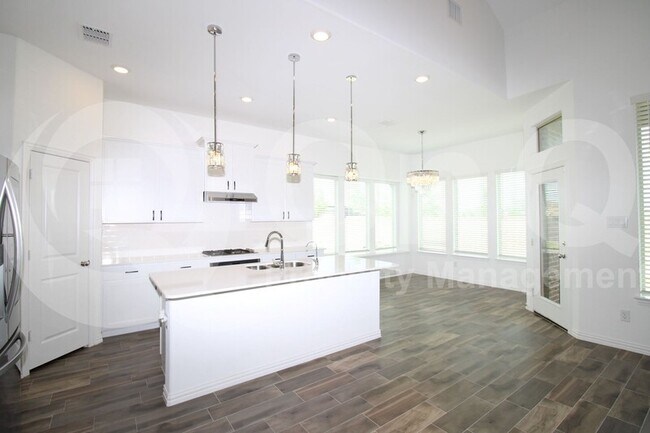 Building Photo - 7324 Black Cherry Lane