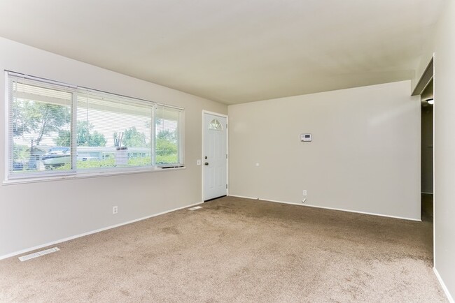 Building Photo - 1727 Nashua Drive