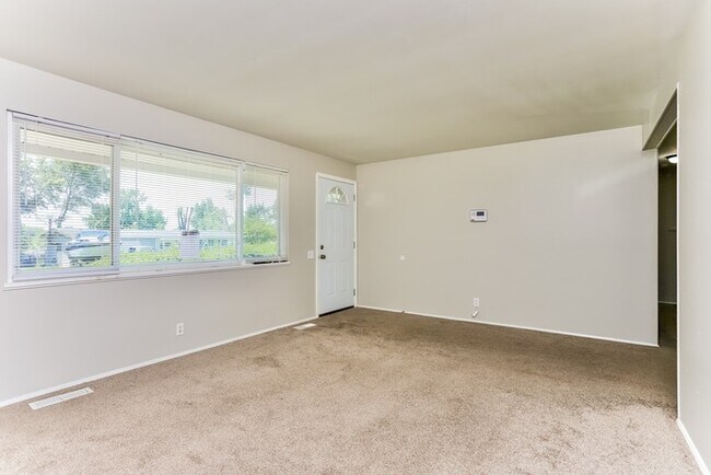 Foto del edificio - 1727 Nashua Drive