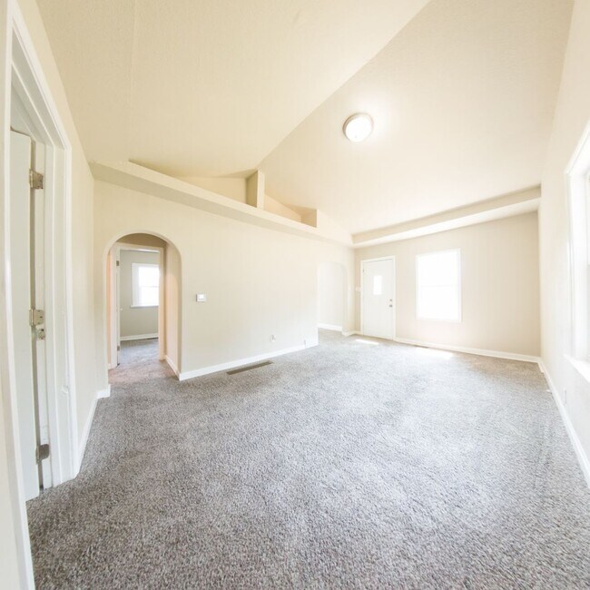 Foto del edificio - 2 Bedroom with Bonus Room Near Fairgrounds