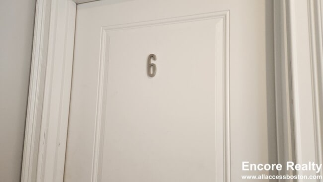 Foto del edificio - 2017 Commonwealth Ave