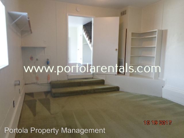 Building Photo - 911 Windham St
