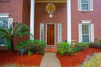 Building Photo - 8915 Wallington Dr