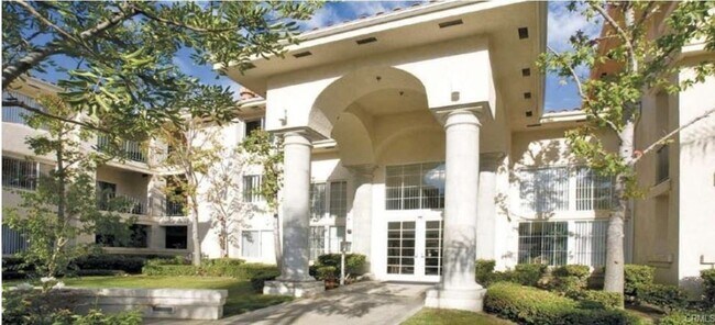 Foto del edificio - 435 S Anaheim Hills Rd