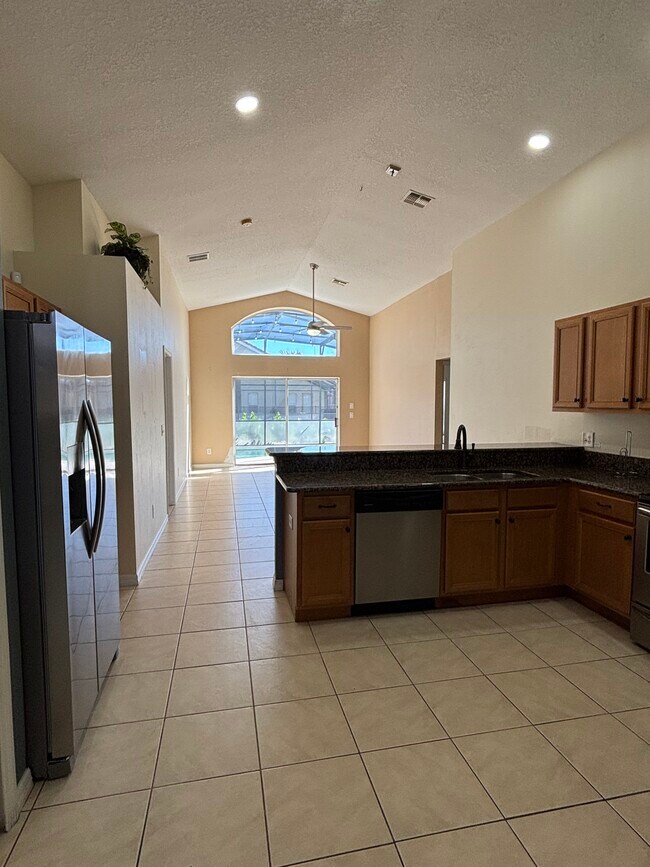 Building Photo - 100 Stella Pass