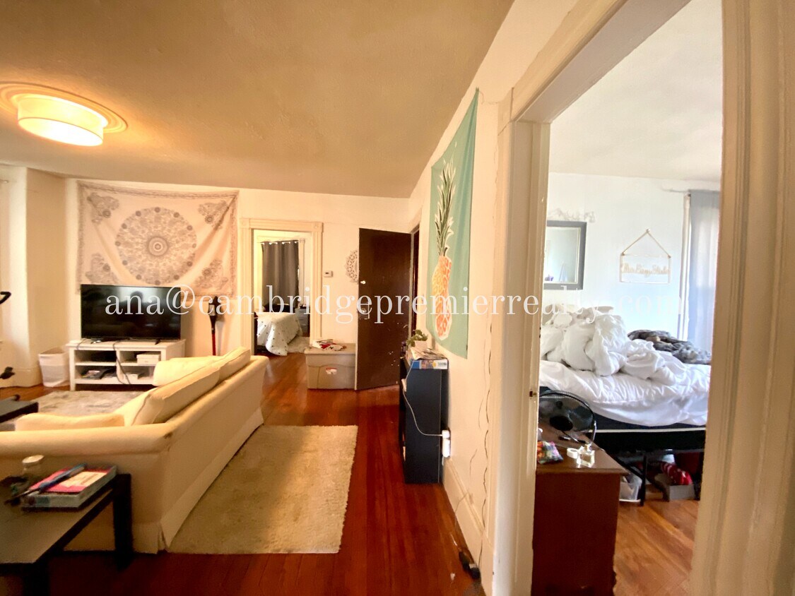 Foto principal - 12 Lincoln Ave