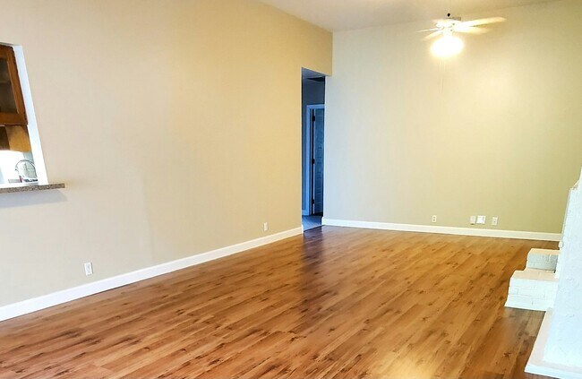 Building Photo - 5532 E 61st Pl