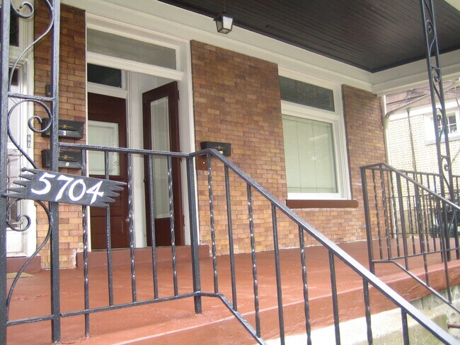 Building Photo - 5704 Darlington Rd