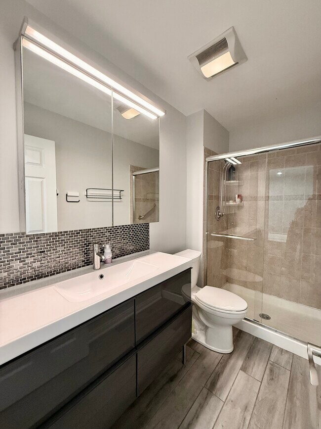 Foto del edificio - 1168 Middlebury Ln