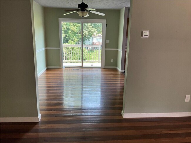 Foto del edificio - 265 Timber Creek Ln SW